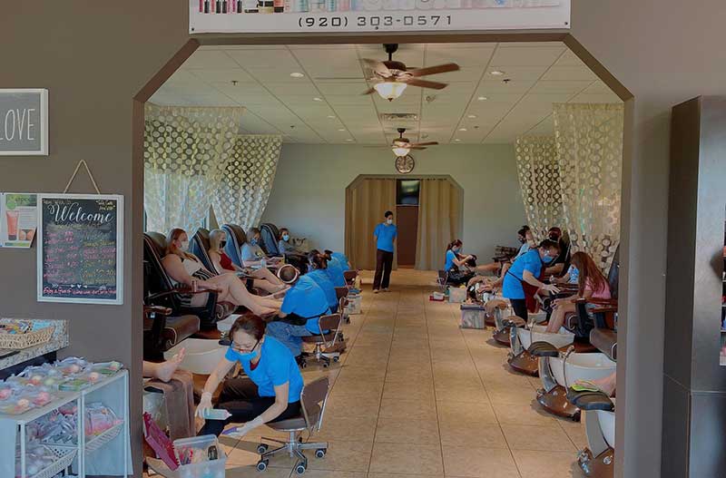 Diamond Nails-Cần Thợ Nails In Oshkosh WI