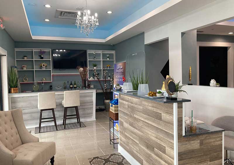 Lavue Nail Lounge-Cần Sang Tiệm Nail In Petersburg FL