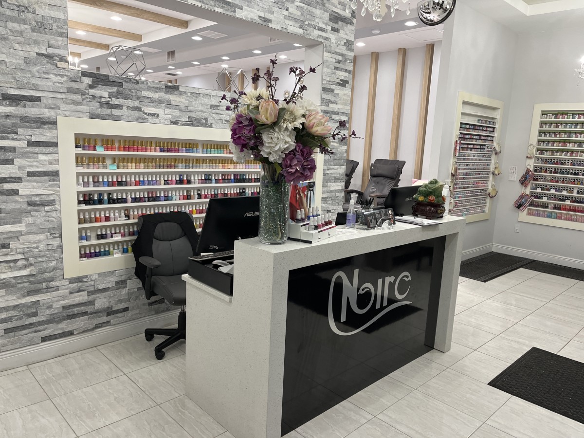 Noire the Nail Bar of Lakeland-Cần Thợ Nail