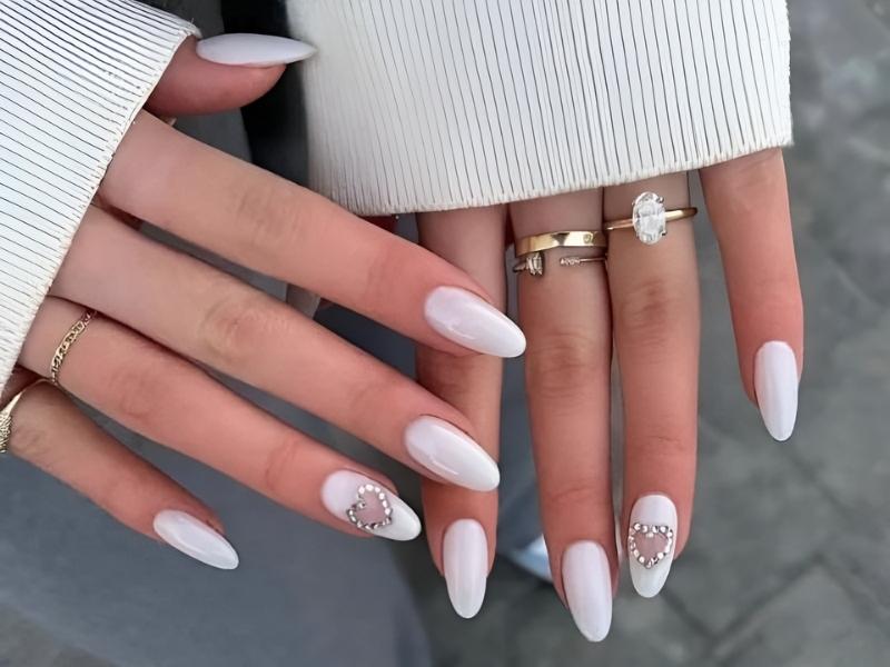 CẦN THỢ NAIL GẤP – TIỆM RẤT ĐÔNG KHÁCH TẠI RICHMOND