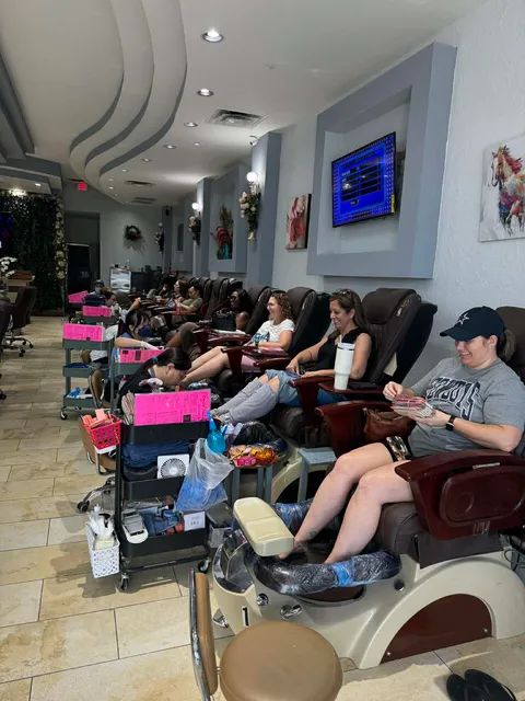 CẦN GẤP THỢ NAILS – KILLEEN, TEXAS
