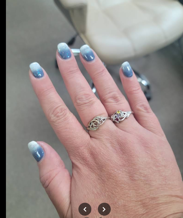 CẦN GẤP THỢ NAIL NỮ