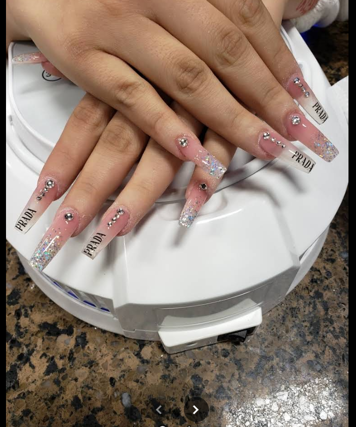 CẦN GẤP THỢ NAILS – PHOENIX, AZ 85004