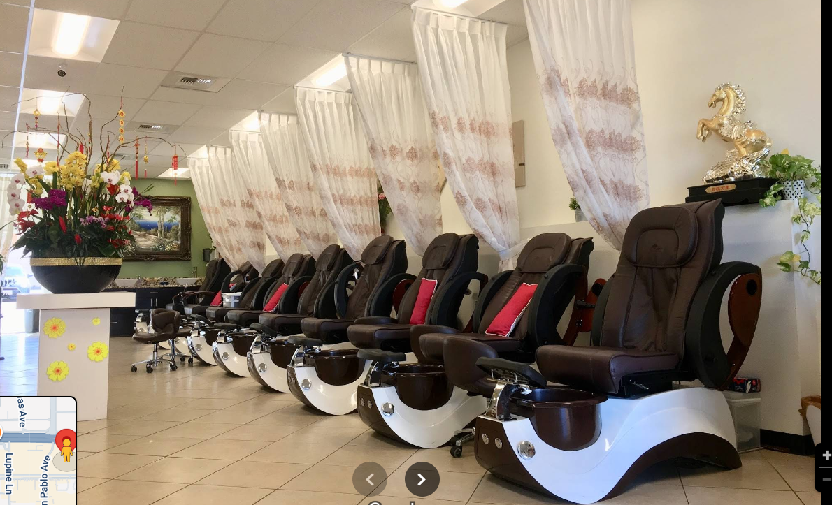 CẦN GẤP THỢ NAILS TẠI PALM DESERT, CA