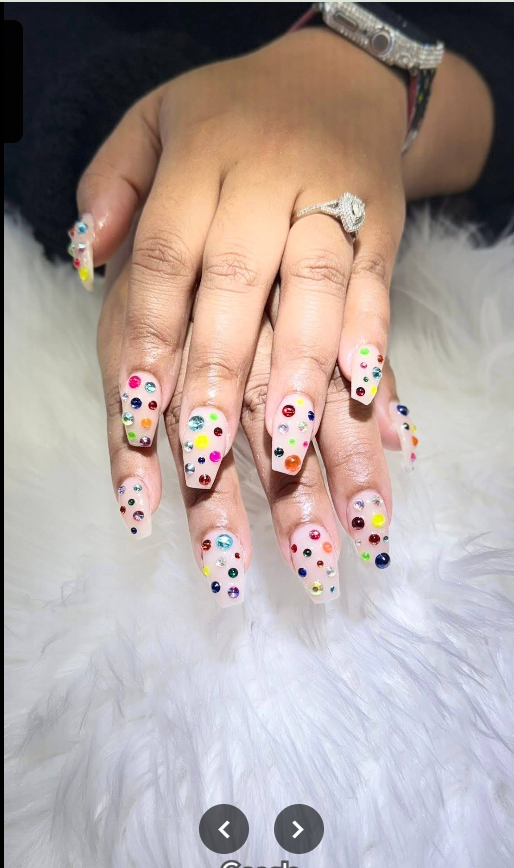 PASSION NAILS & SPA – CẦN TUYỂN THỢ NAIL