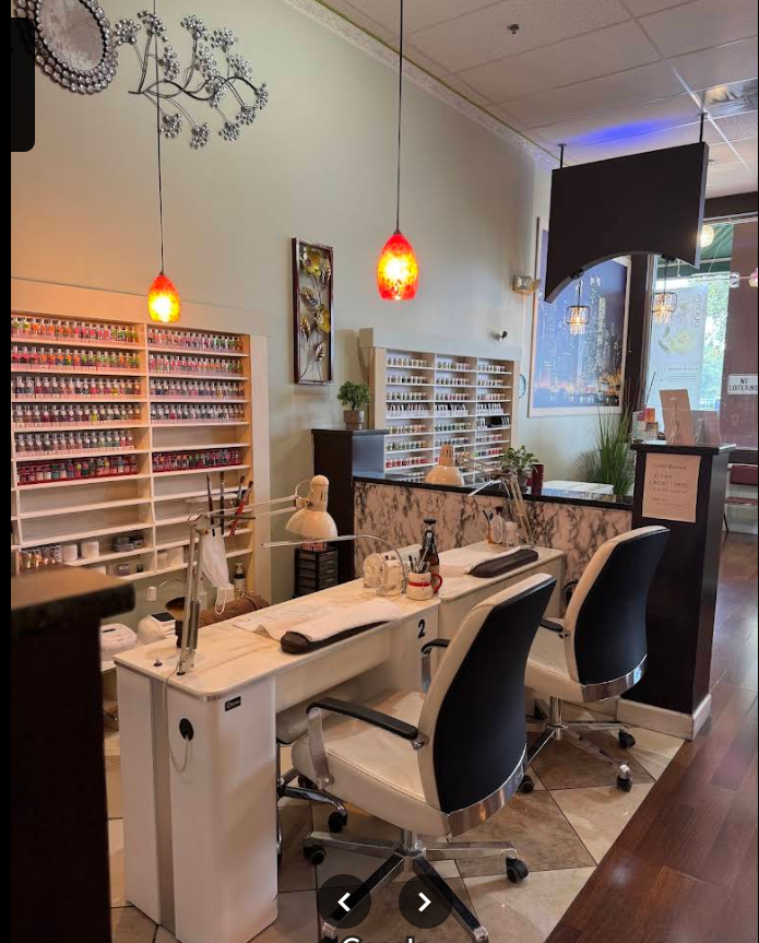 Cần Thợ Nail Tại Ocala, FL