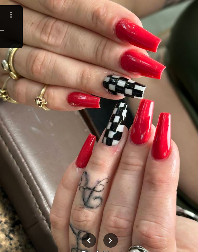 CẦN GẤP THỢ NAIL TẠI STERLING, ILLINOIS!