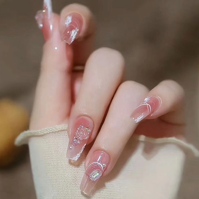 CẦN GẤP THỢ NAILS – BEND, OR