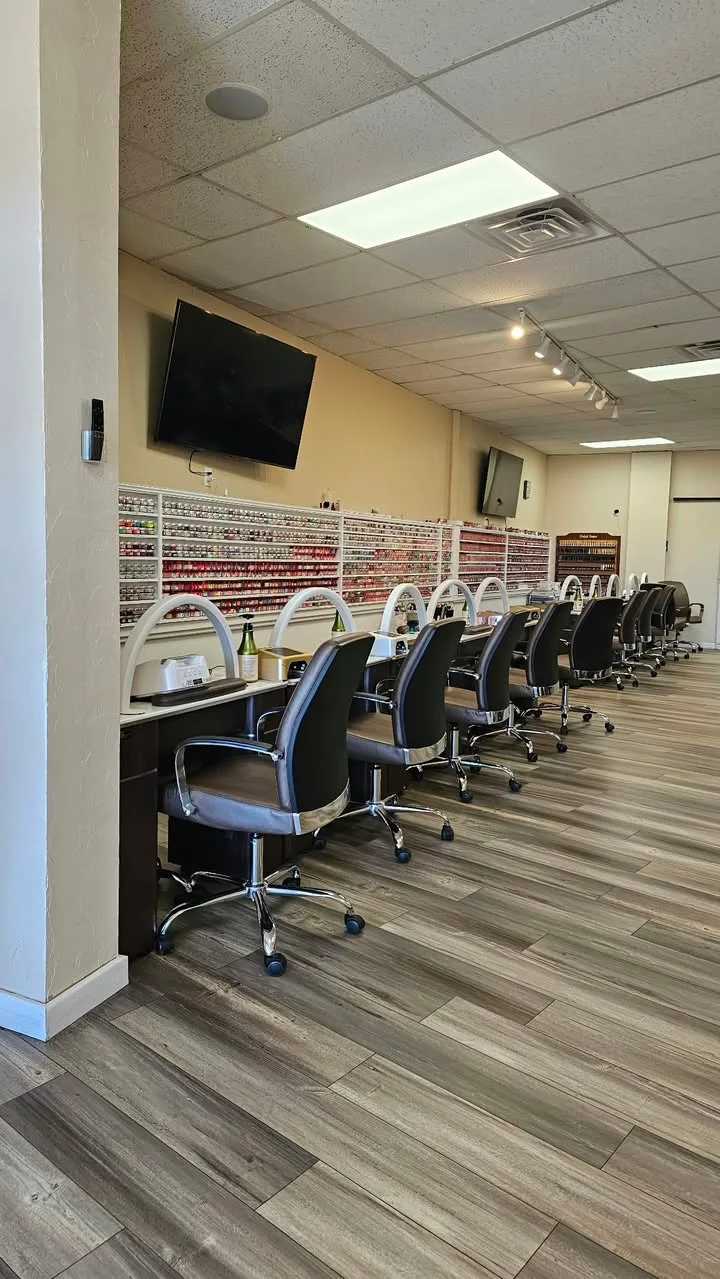 CƠ HỘI SỞ HỮU TIỆM NAIL ĐẸP TẠI COLORADO SPRINGS, CO