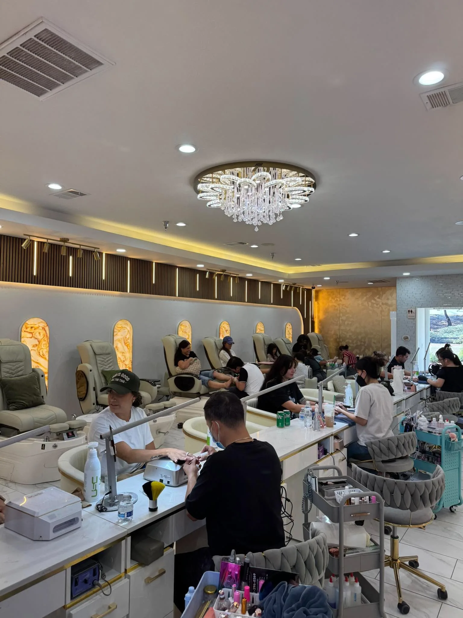 J’DOR NAIL LOUNGE – TEMECULA, CA 92591 CẦN THỢ NAILS!